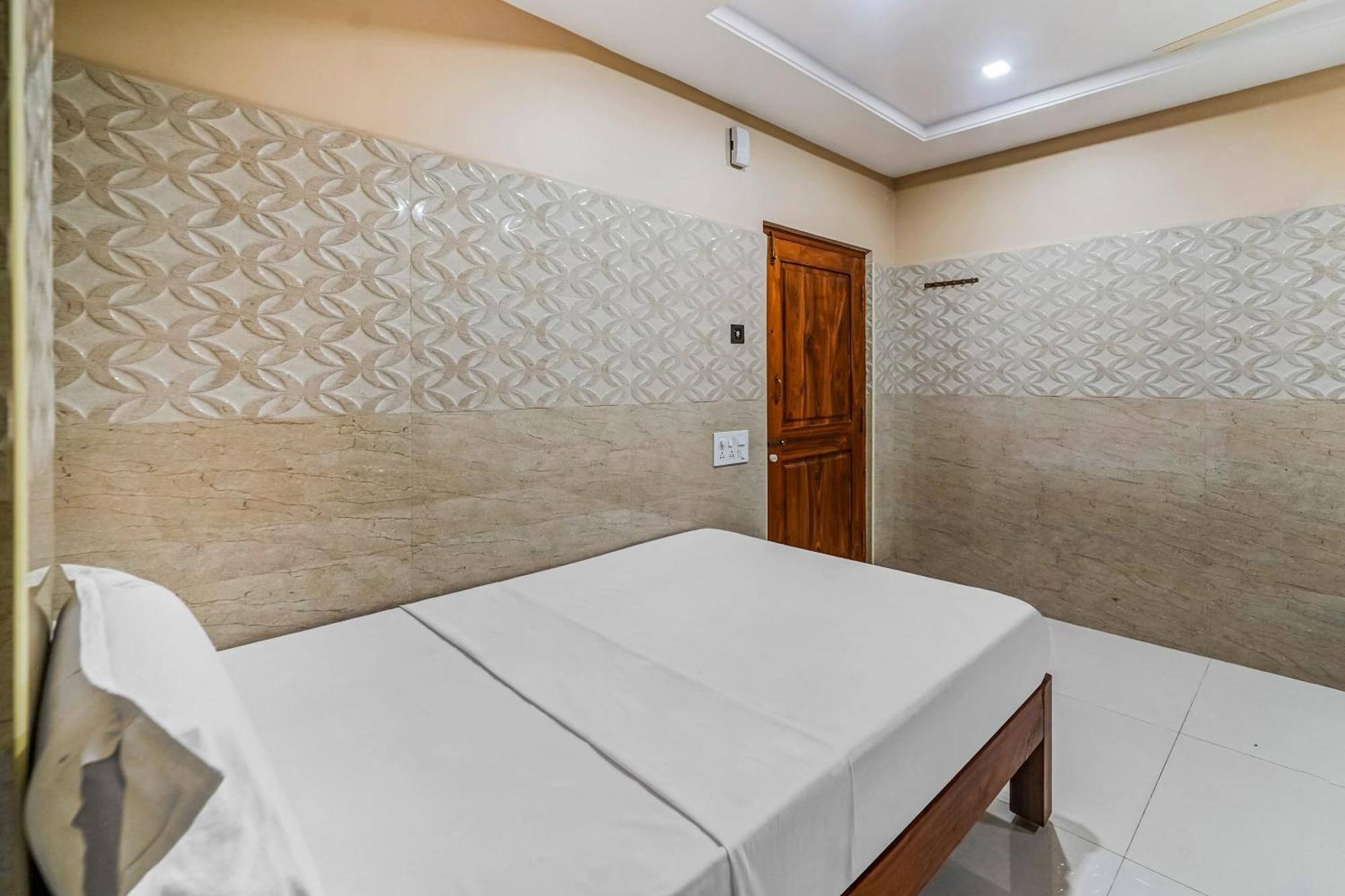 Hotel O Sree Vishnu Bhavan 蒂鲁帕蒂 外观 照片